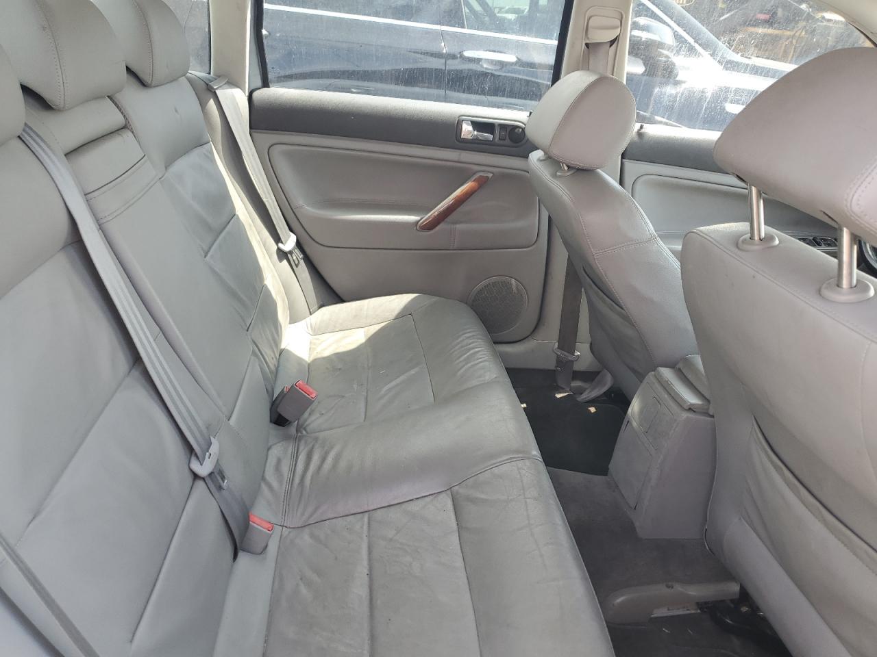 2002 Volkswagen Passat Glx VIN: WVWRH63B02P444246 Lot: 59287654