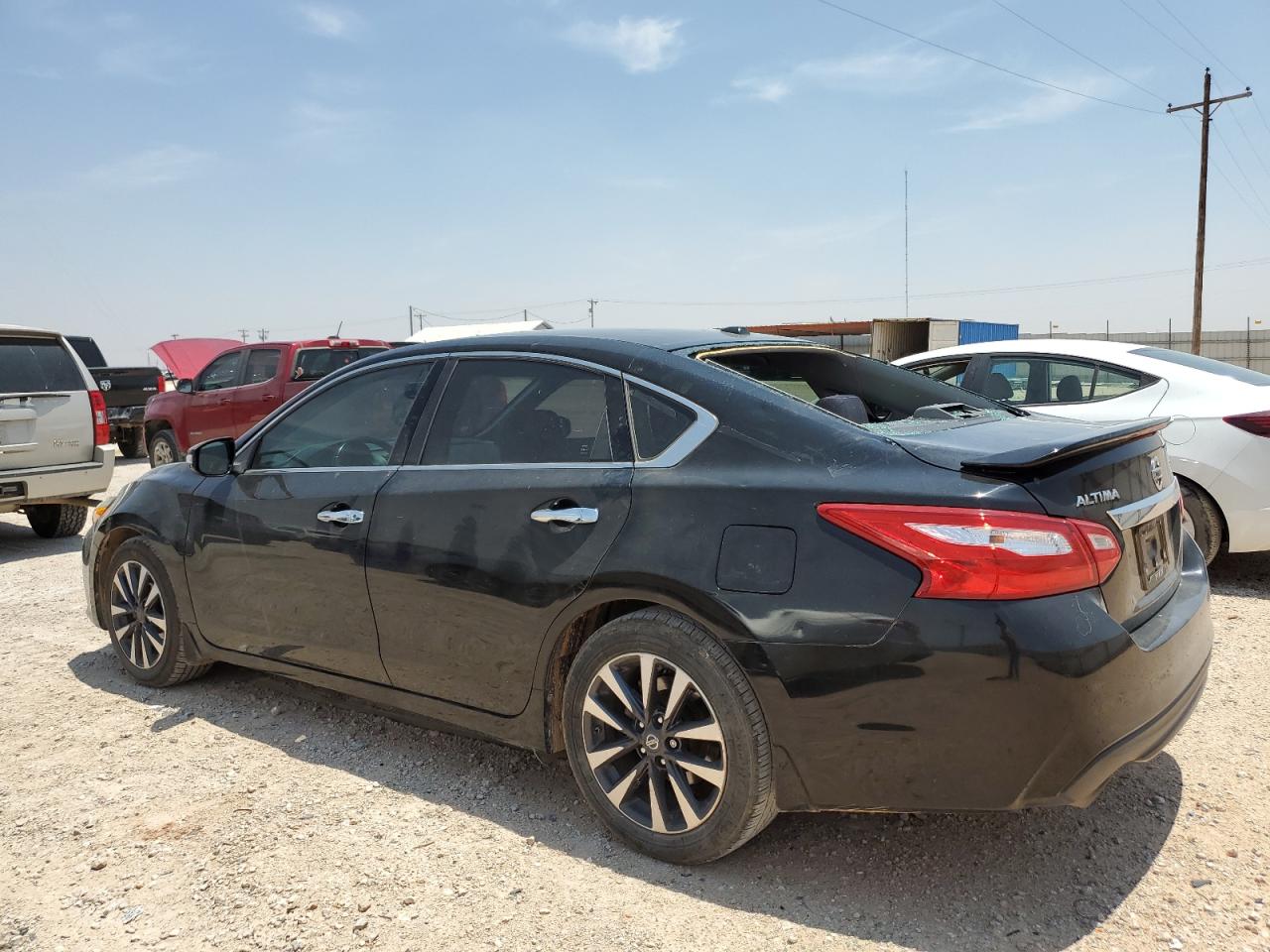 2016 Nissan Altima - Image 2