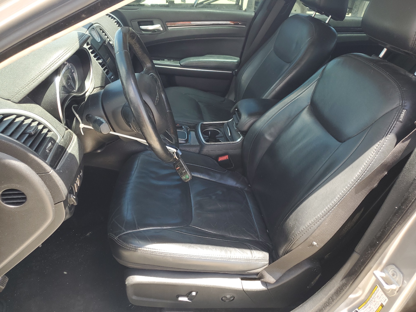 2C3CCAAG6FH930466 2015 Chrysler 300 Limited