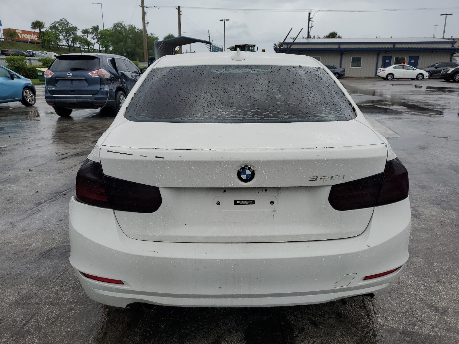 2013 BMW 328 I vin: WBA3A5C54DF601815