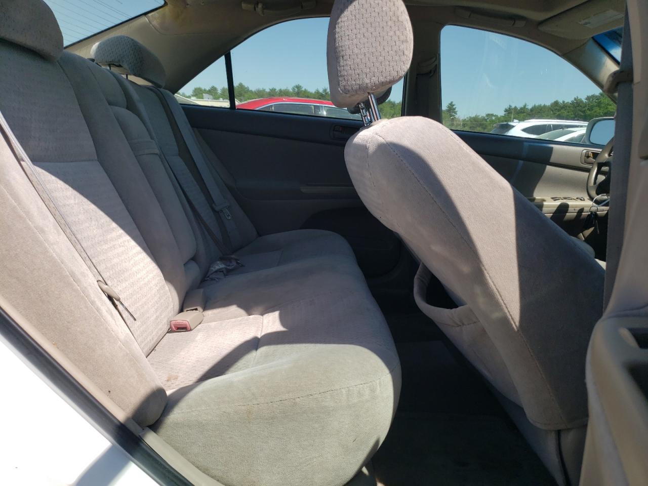 2004 Toyota Camry Le VIN: 4T1BE32K74U381219 Lot: 57056104