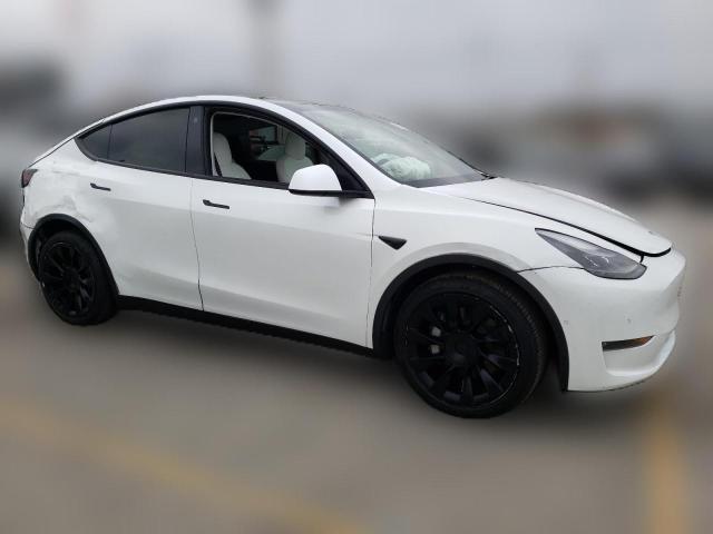  TESLA MODEL Y 2022 Белый