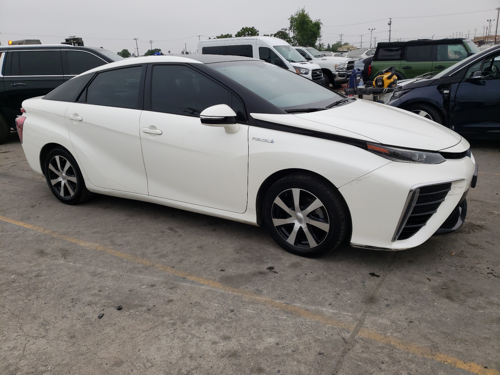 2018 Toyota Mirai vin: JTDBVRBD6JA004807