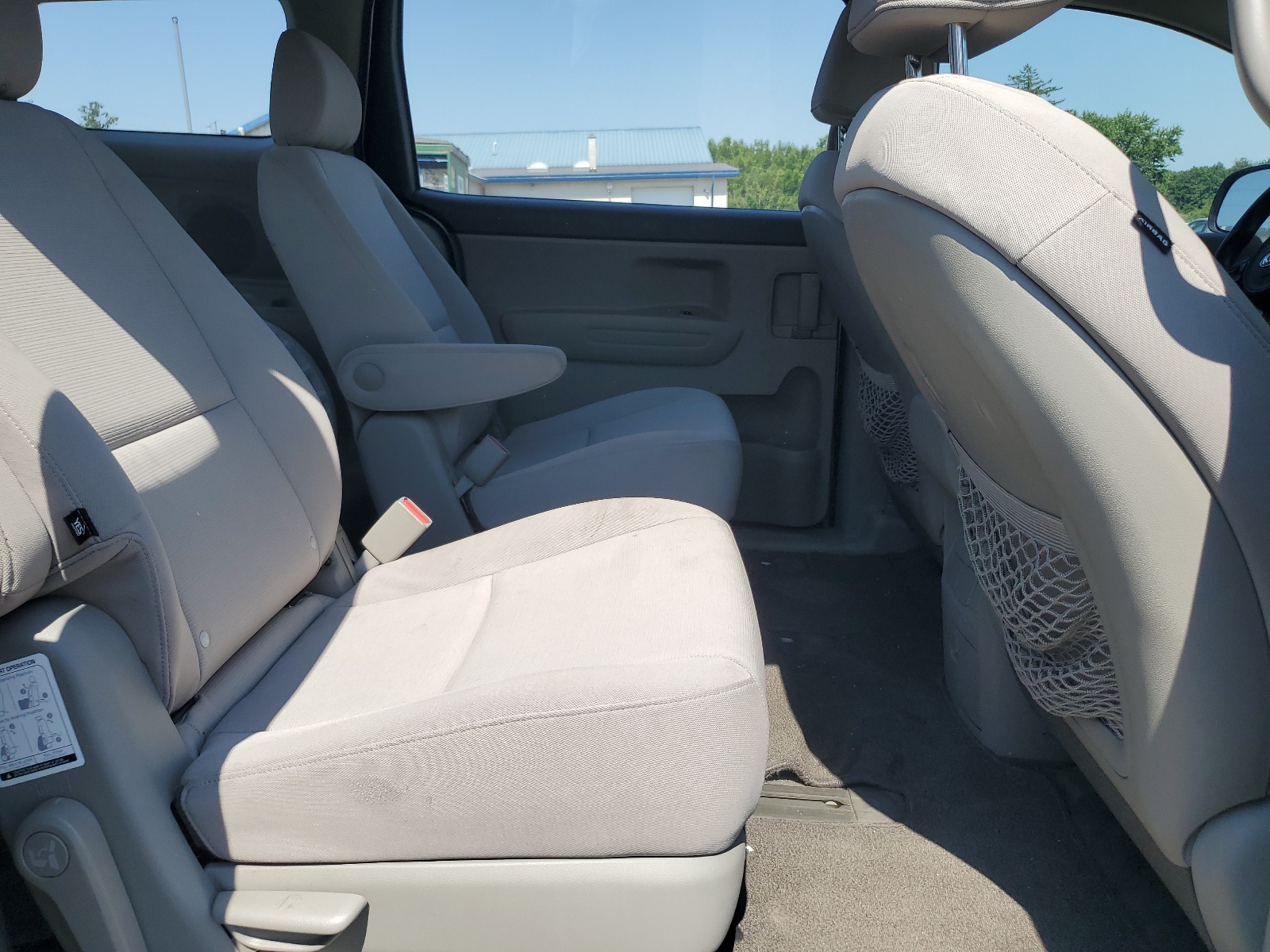 KNDMA5C17F6015665 2015 Kia Sedona L