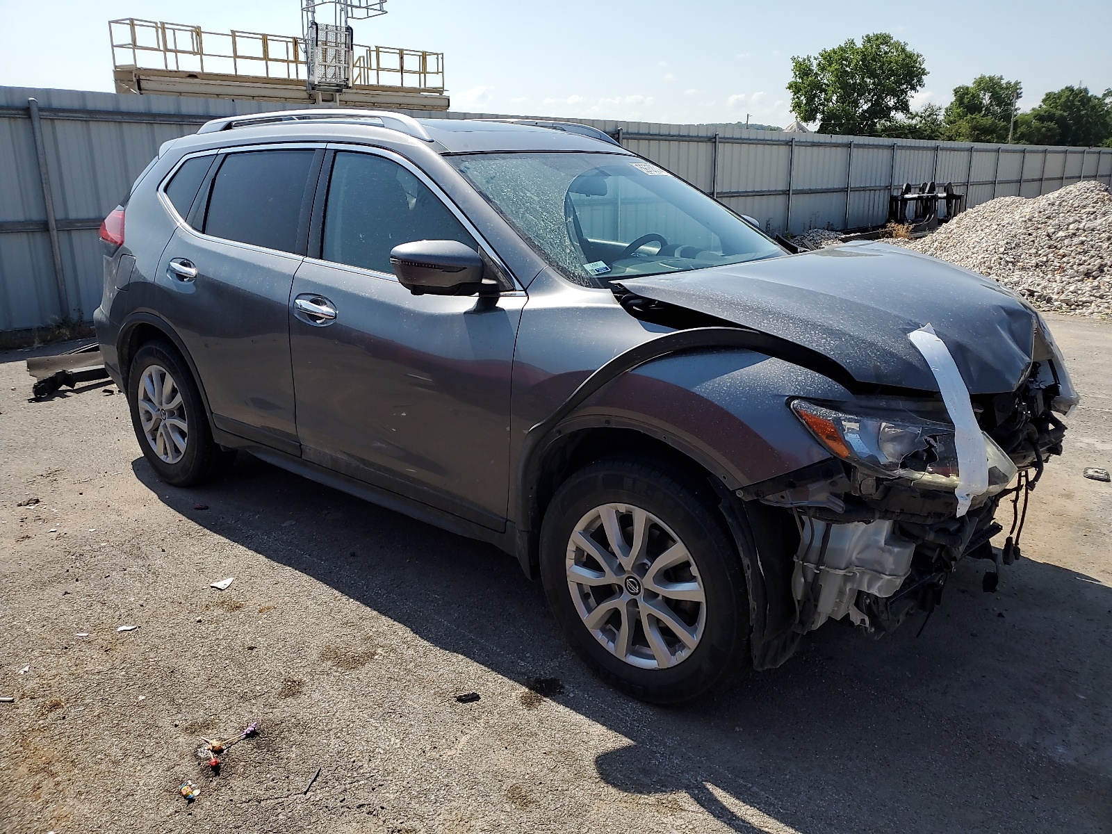 2018 Nissan Rogue S vin: JN8AT2MT7JW451702