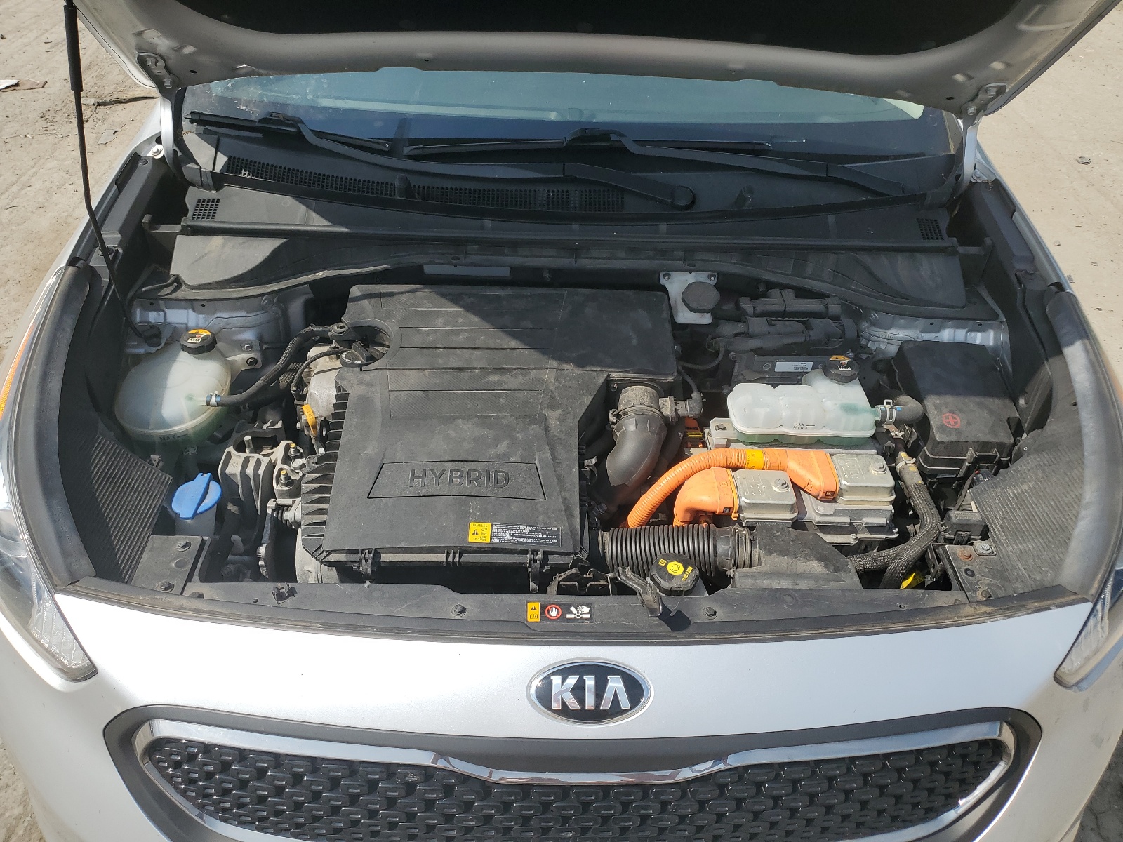 KNDCB3LC9J5211992 2018 Kia Niro Fe