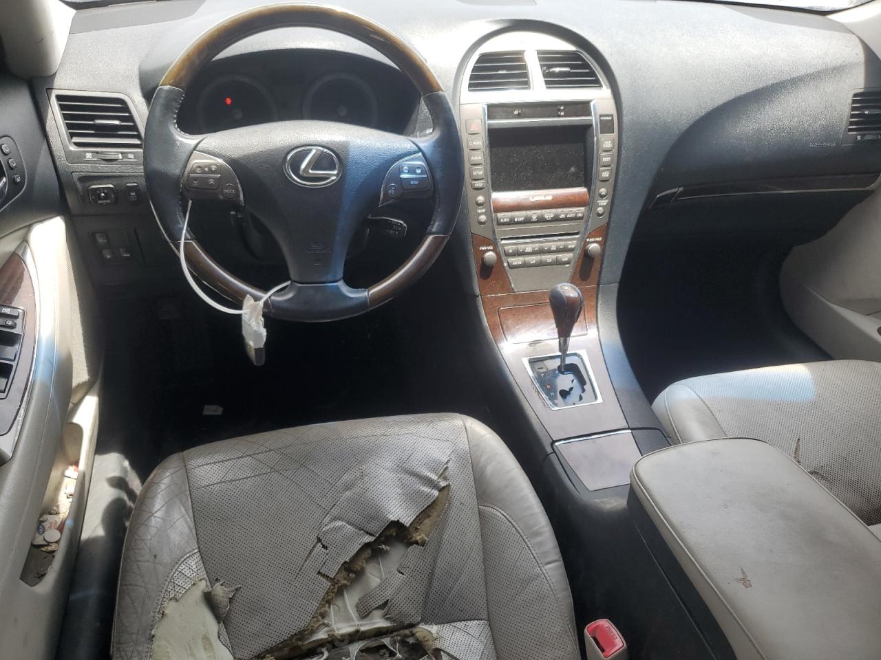 2010 Lexus ES - Image 8