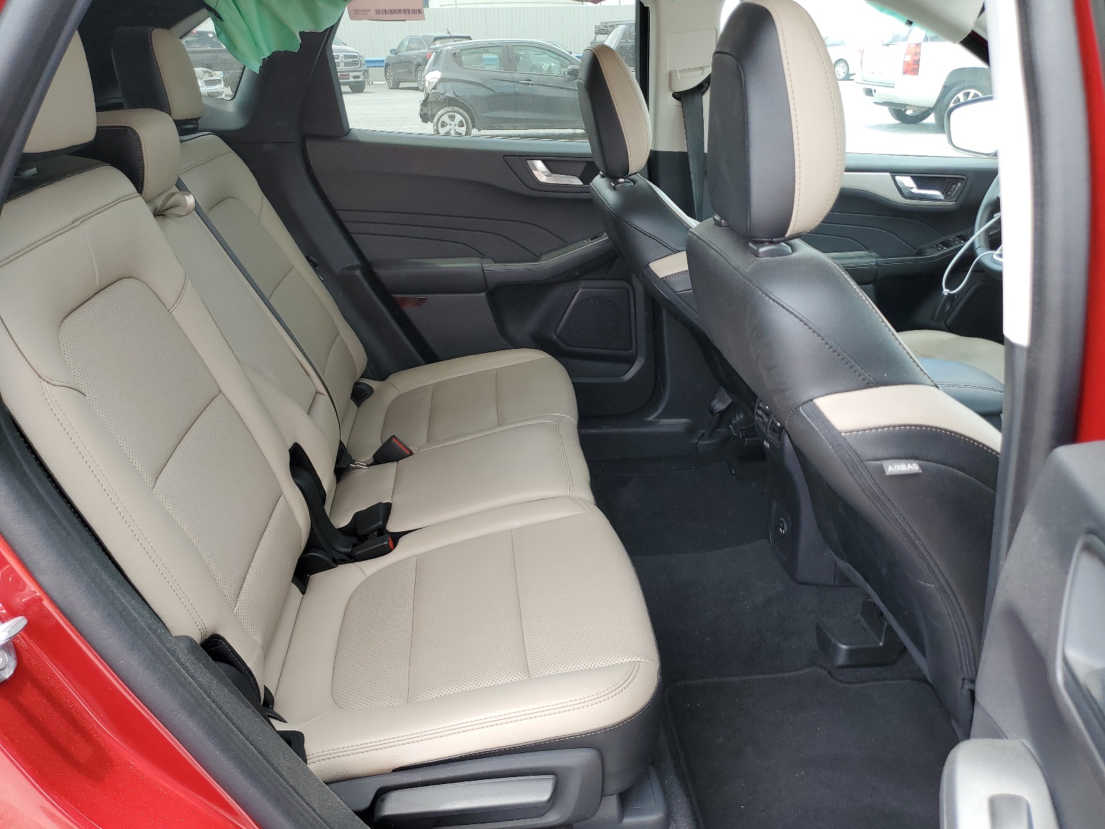 1FMCU9H68NUC04023 2022 Ford Escape Sel