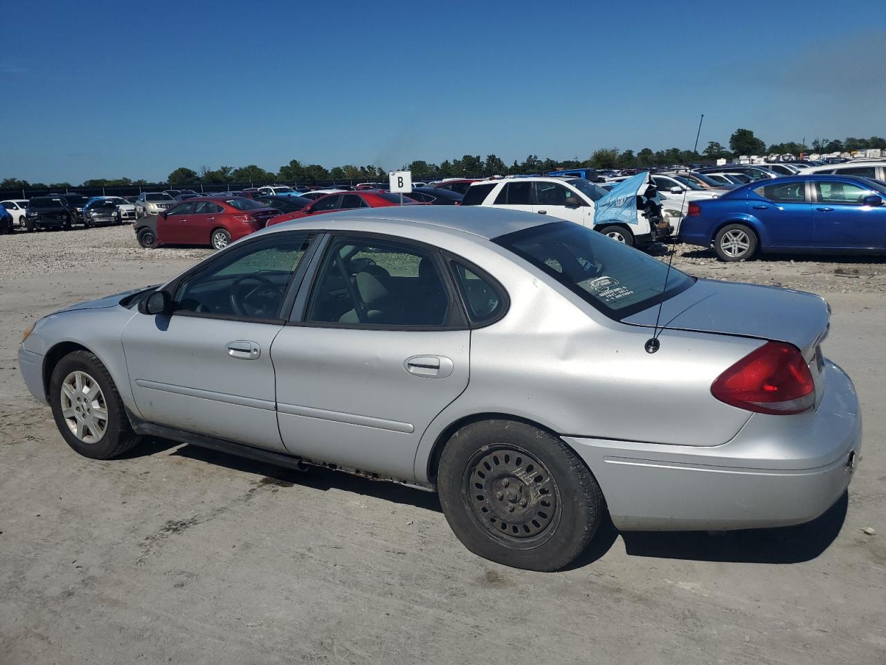 2006 Ford Taurus Se VIN: 1FAFP53U16A131528 Lot: 58020414