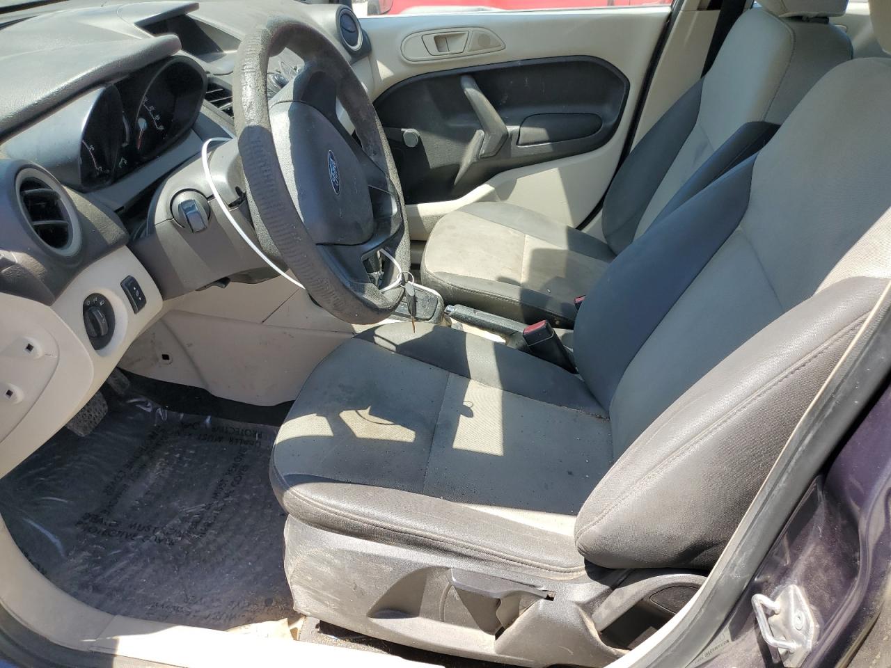 2012 Ford Fiesta - Image 7