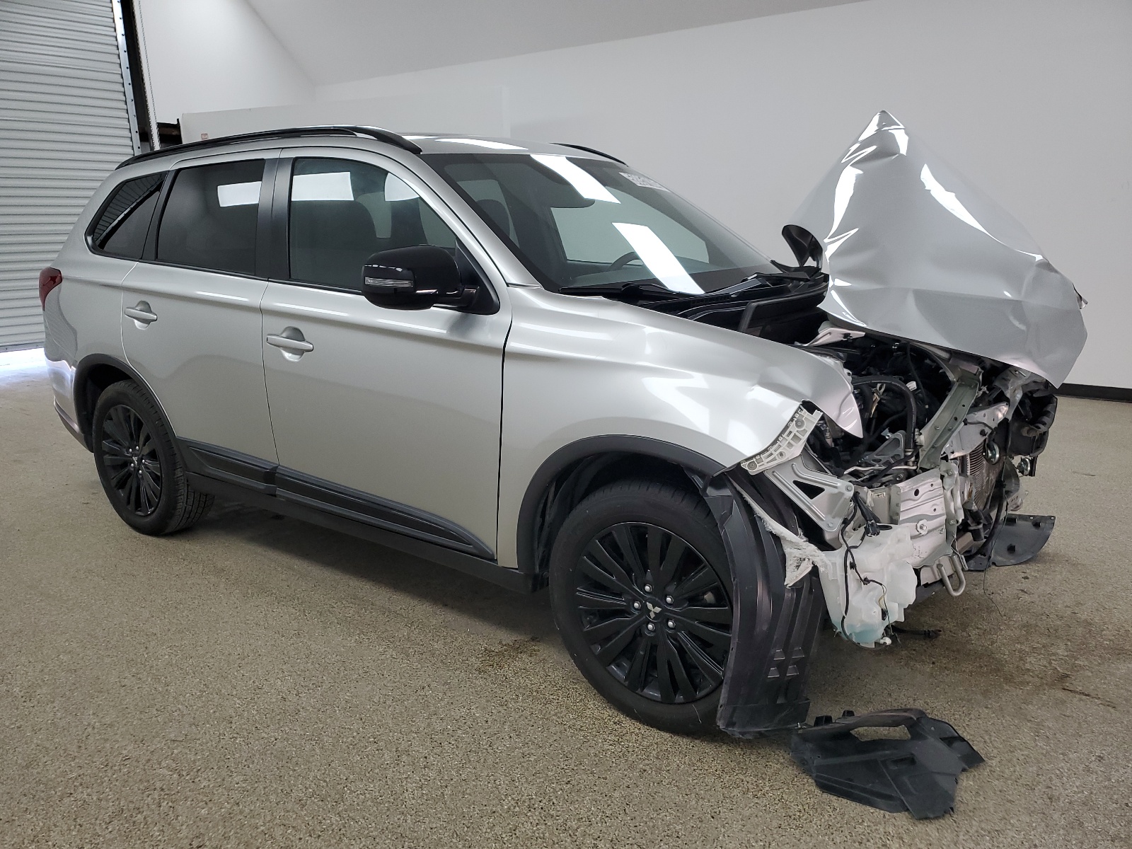 JA4AD3A37LZ043392 2020 Mitsubishi Outlander Se