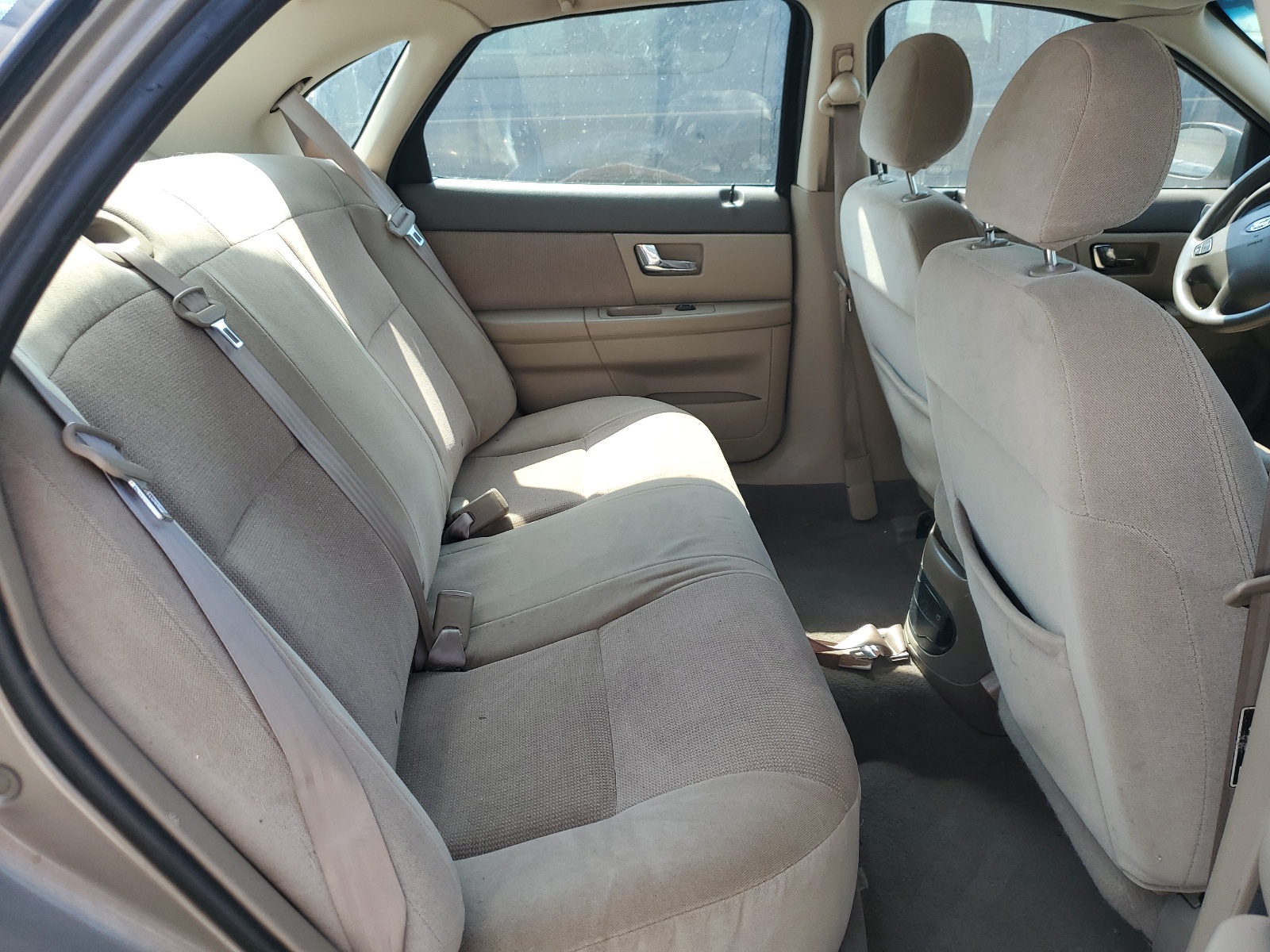 1FAFP53UX2G108174 2002 Ford Taurus Se