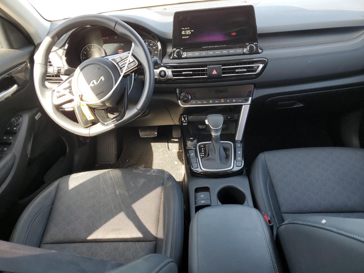 2023 Kia Seltos Sx VIN: KNDETCA20P7420101 Lot: 58936414