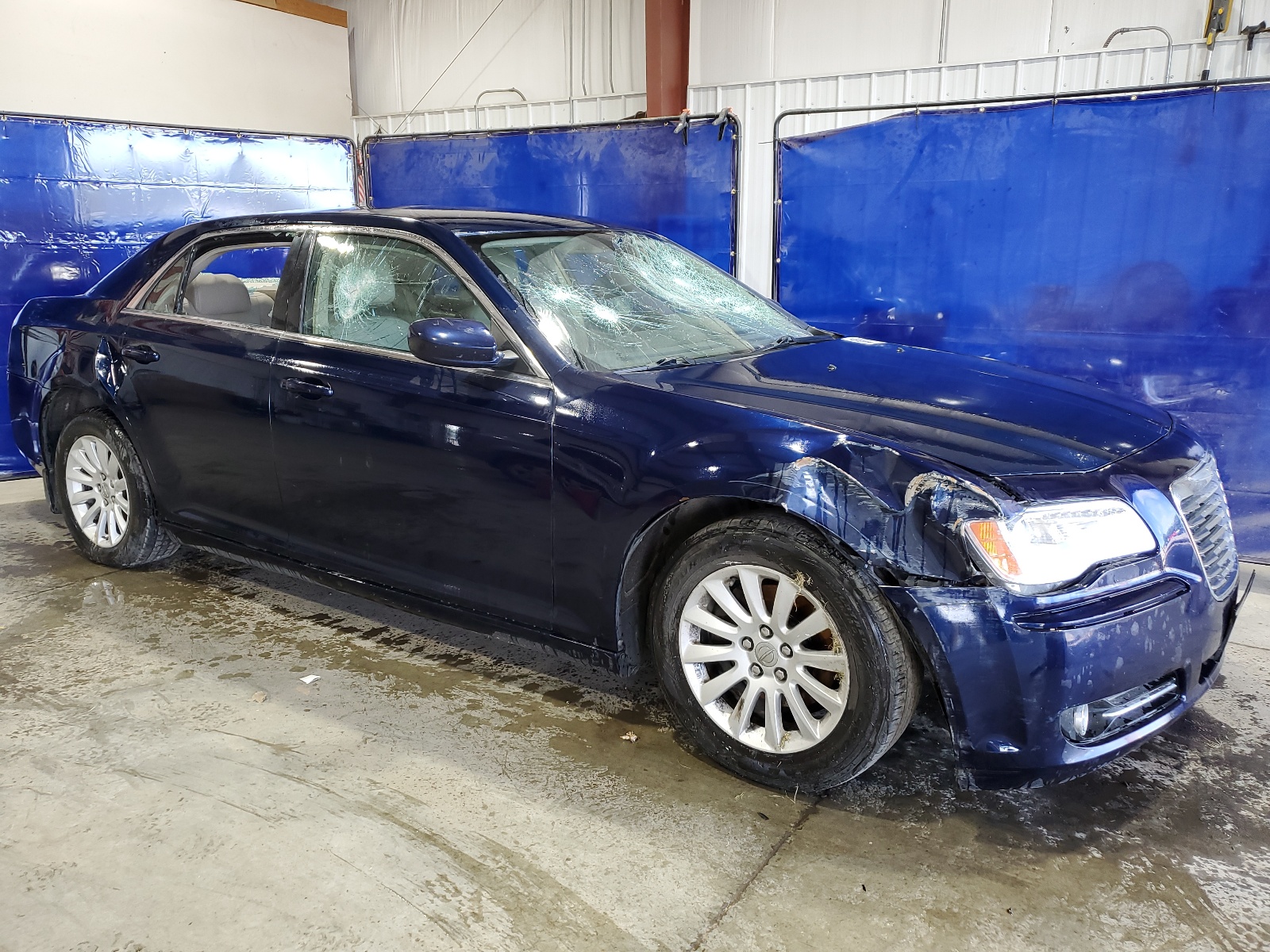 2013 Chrysler 300 vin: 2C3CCAAG6DH630858