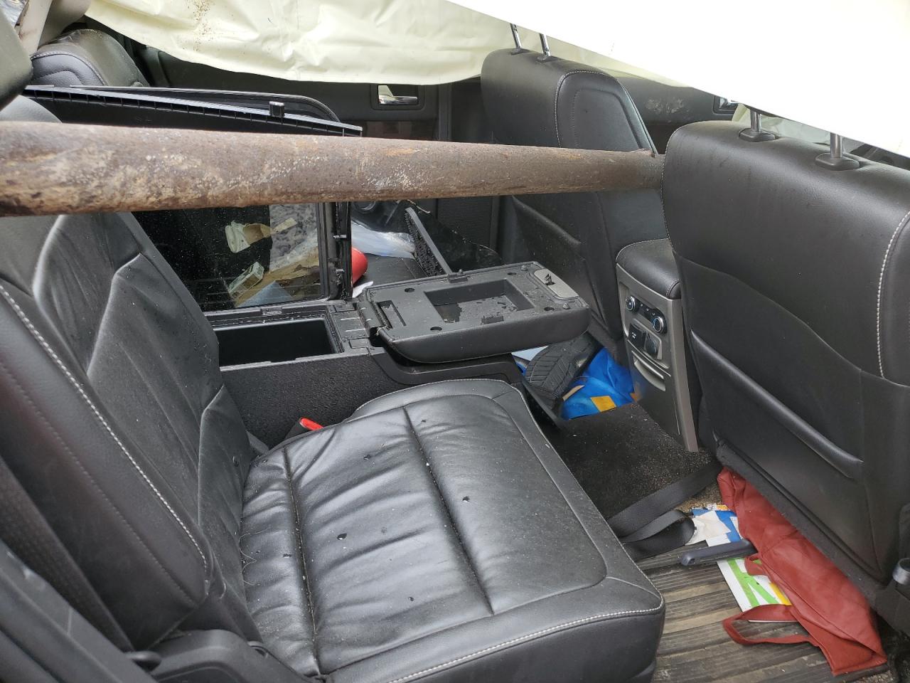 2011 Ford Flex - Image 10