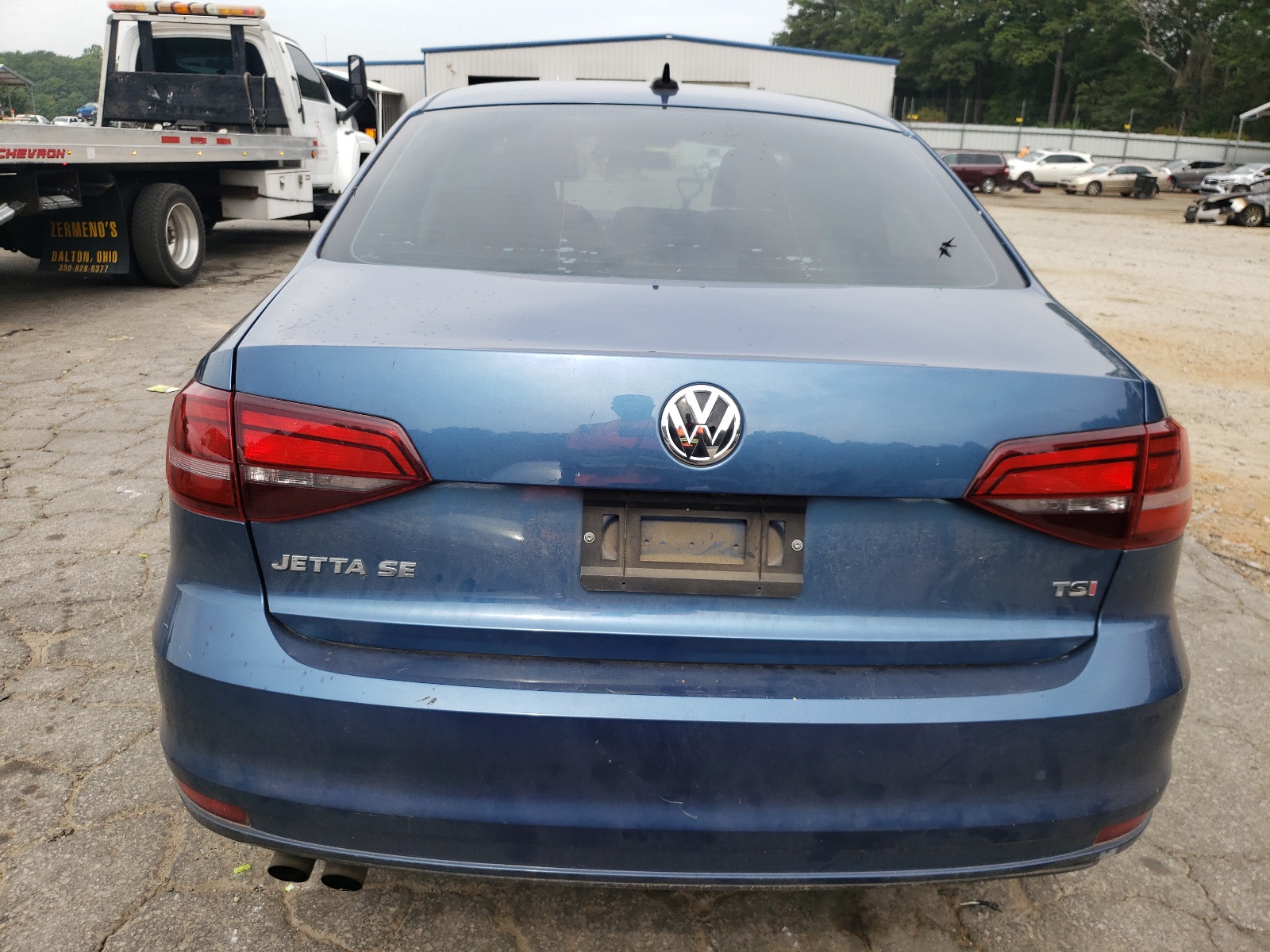 3VWB67AJ8HM300768 2017 Volkswagen Jetta Se