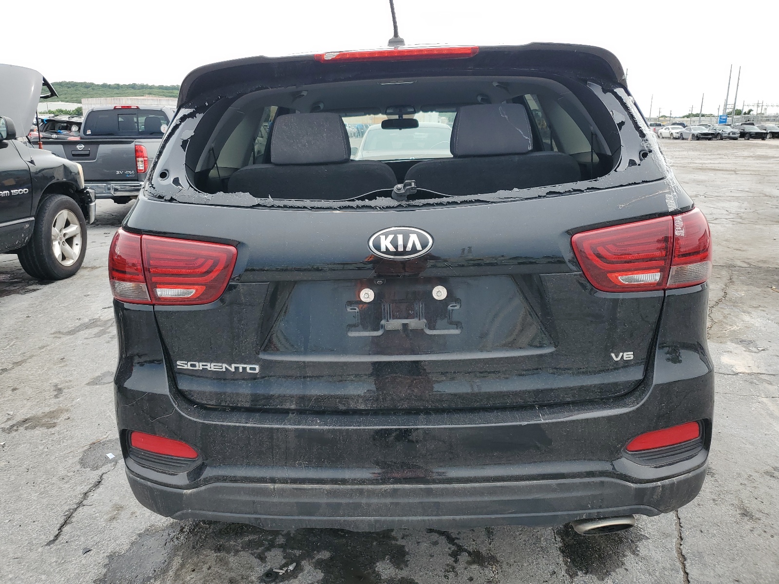 2020 Kia Sorento S vin: 5XYPG4A51LG634119