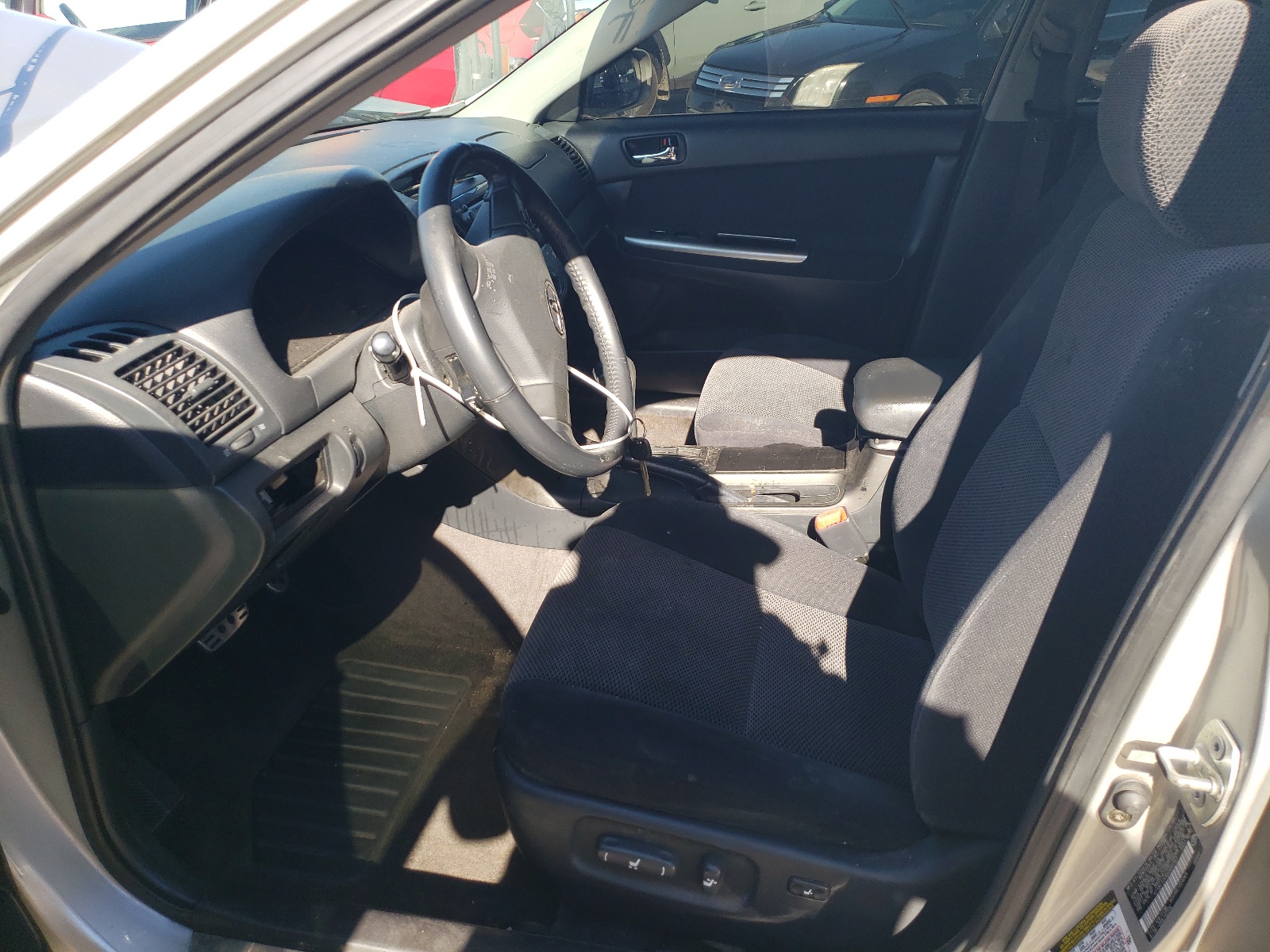 4T1BE32KX5U005101 2005 Toyota Camry Le