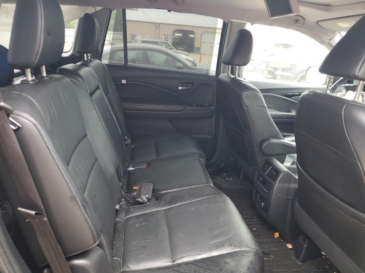 2016 Honda Pilot Touring VIN: 5FNYF6H92GB023945 Lot: 61094484