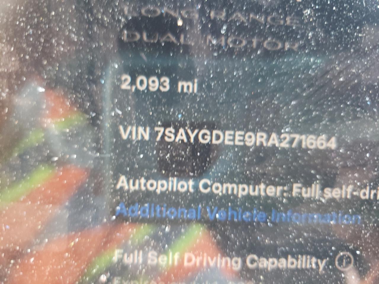 7SAYGDEE9RA271664 2024 Tesla Model Y