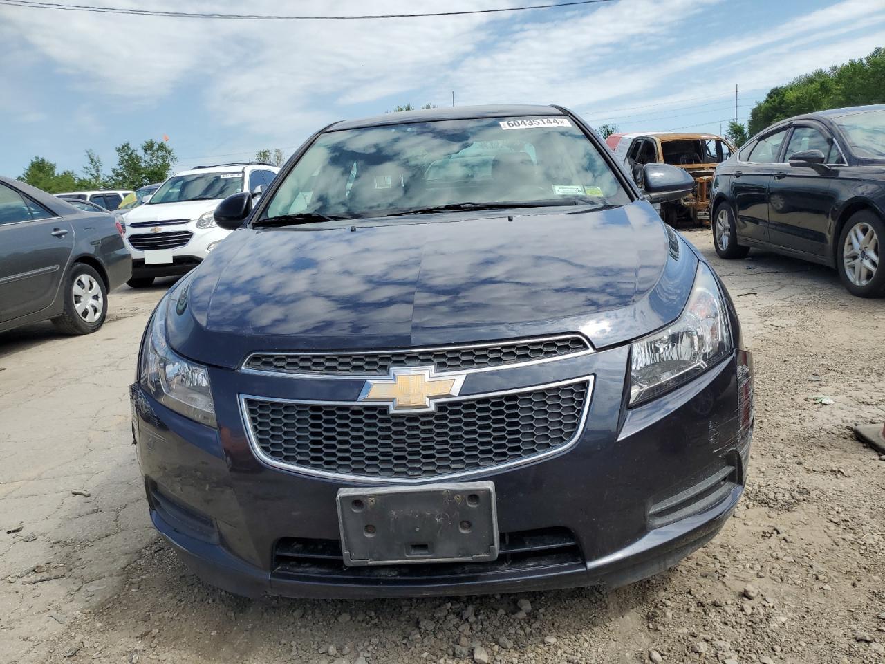 VIN 1G1PC5SB1E7458056 2014 CHEVROLET CRUZE no.5