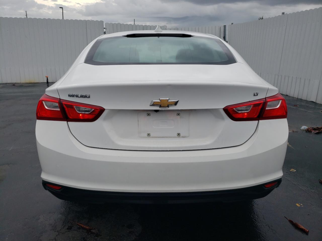 1G1ZE5ST0HF281070 2017 Chevrolet Malibu Lt