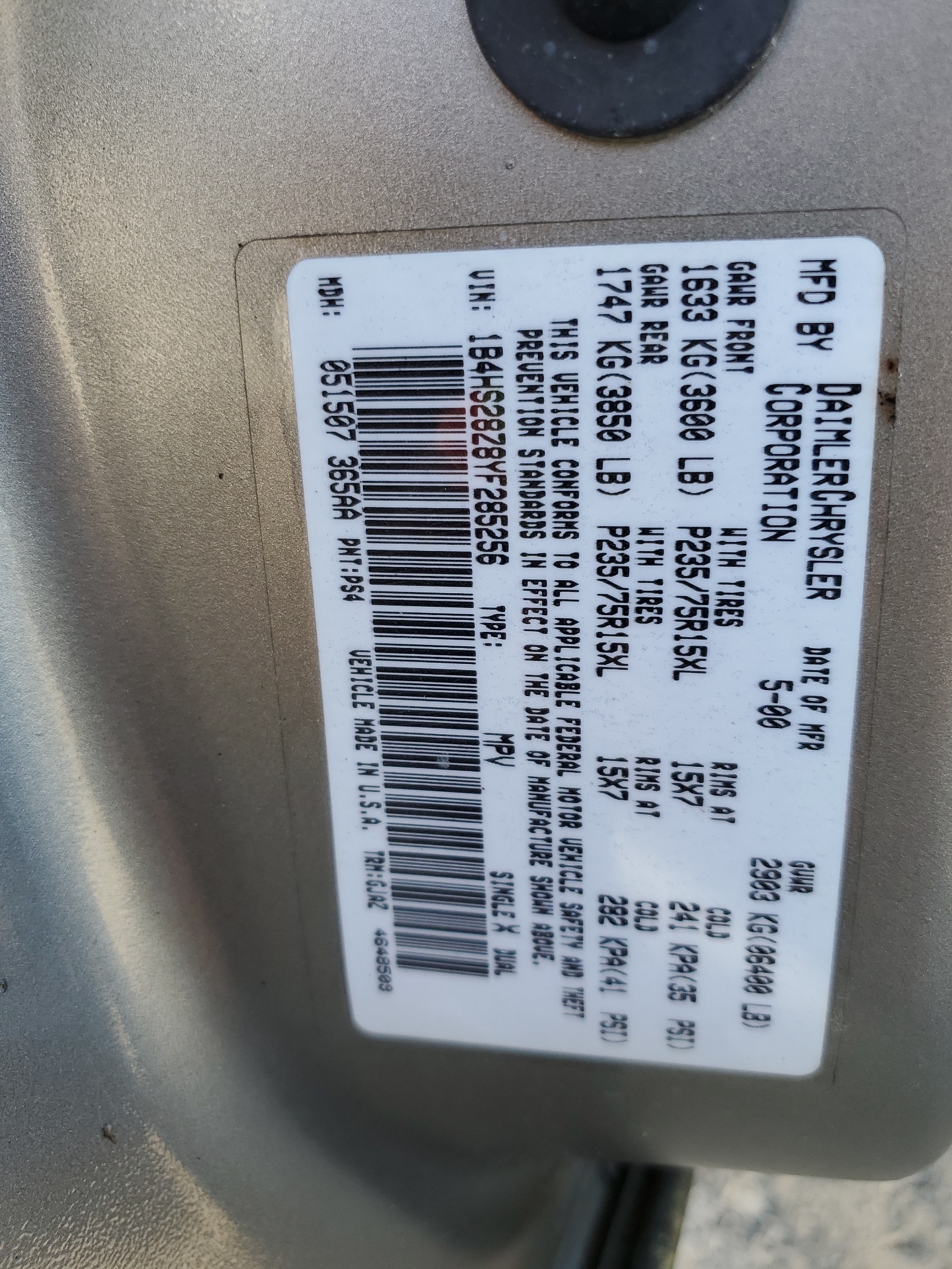 1B4HS28Z8YF285256 2000 Dodge Durango