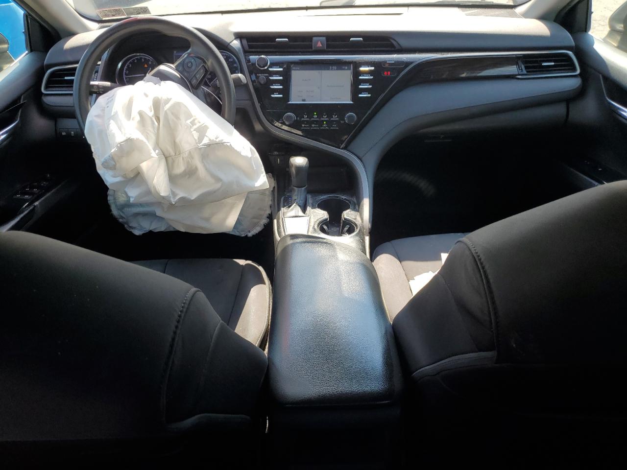 4T1B11HK5KU695214 TOYOTA CAMRY 2019