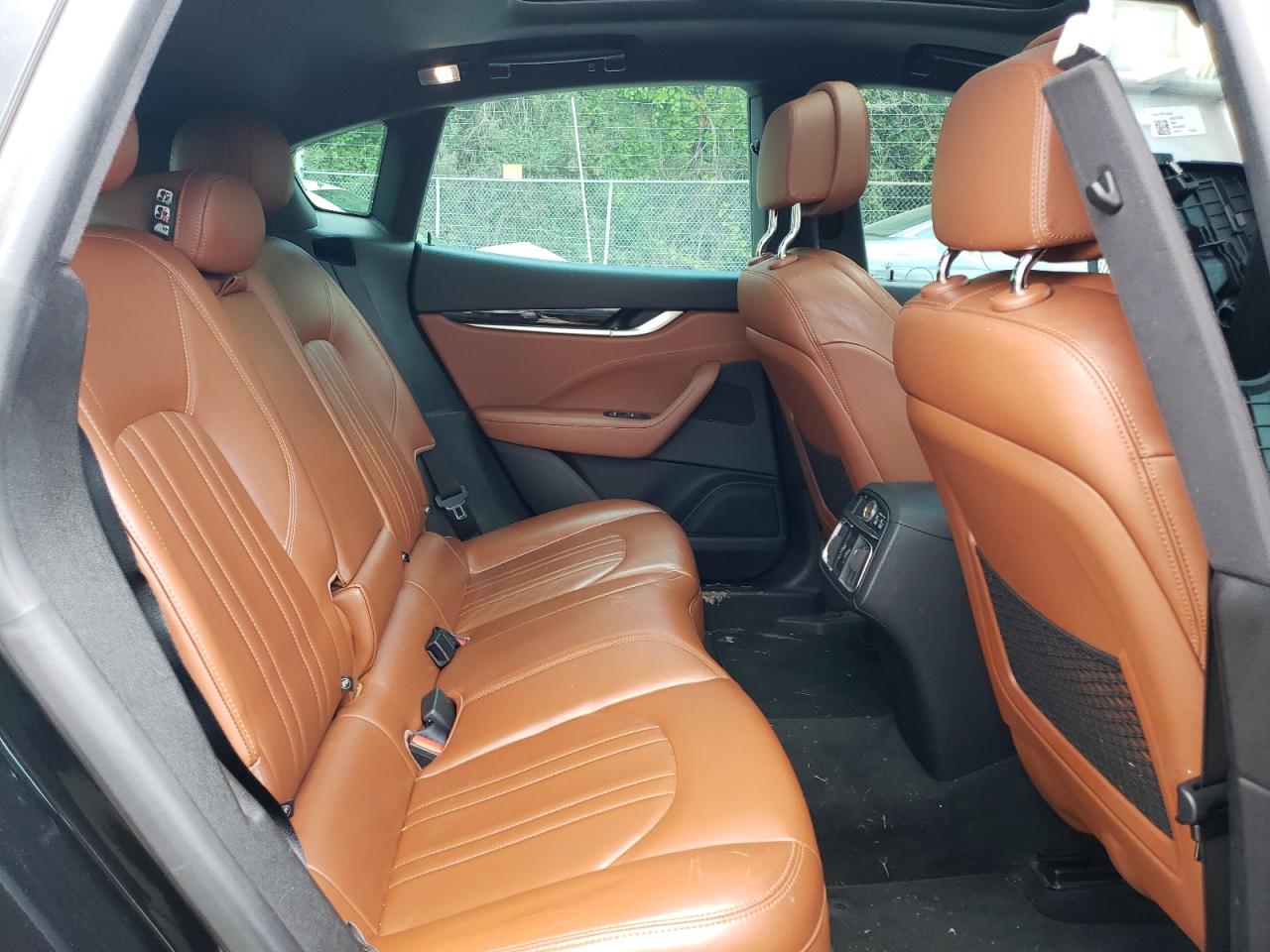 ZN661XUA5HX228337 2017 Maserati Levante