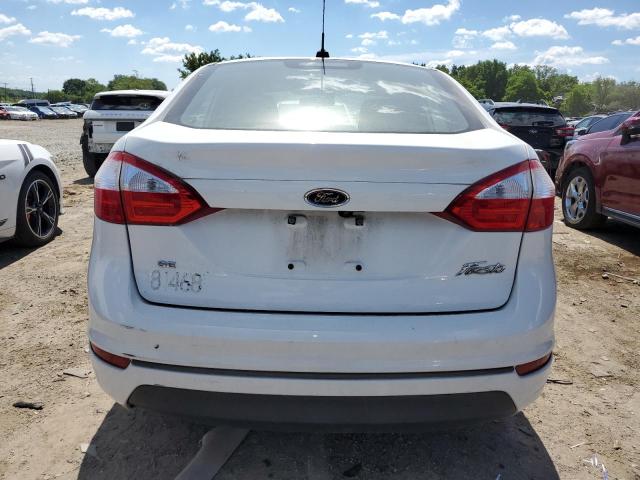  FORD FIESTA 2018 Белый