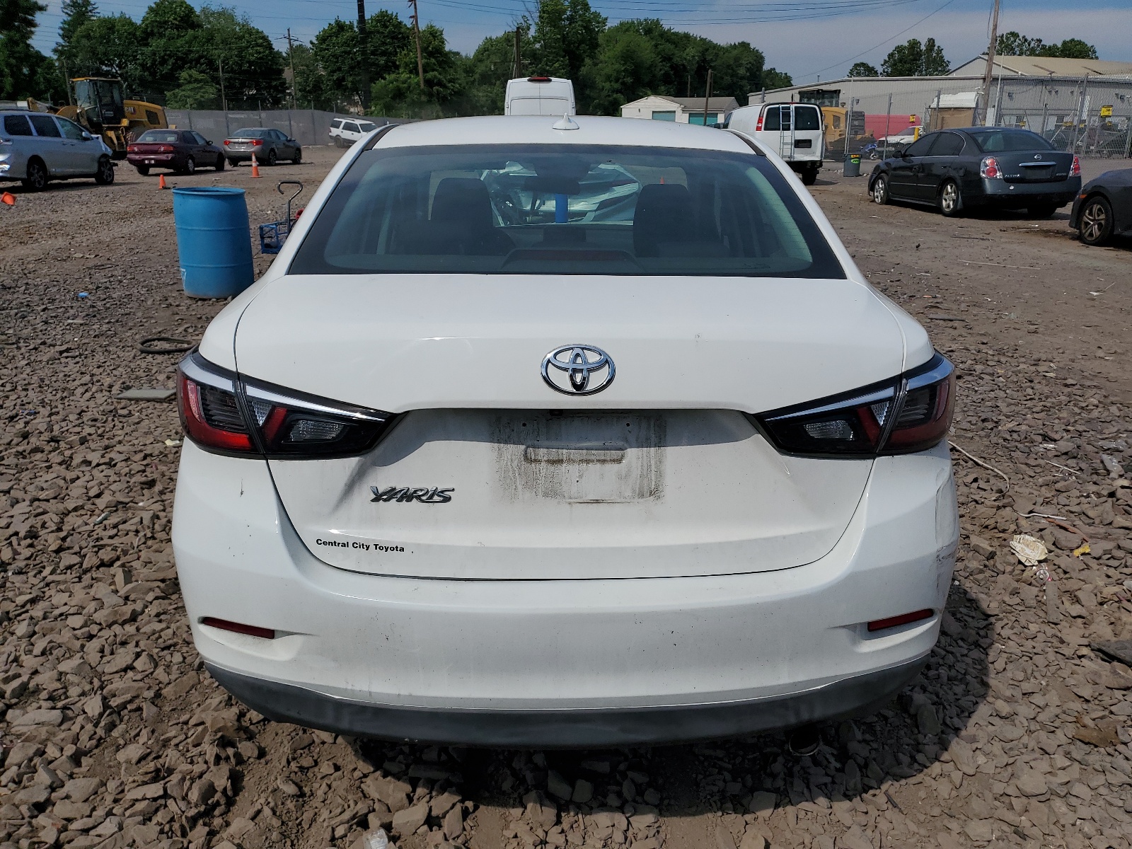 3MYDLBYVXKY506126 2019 Toyota Yaris L