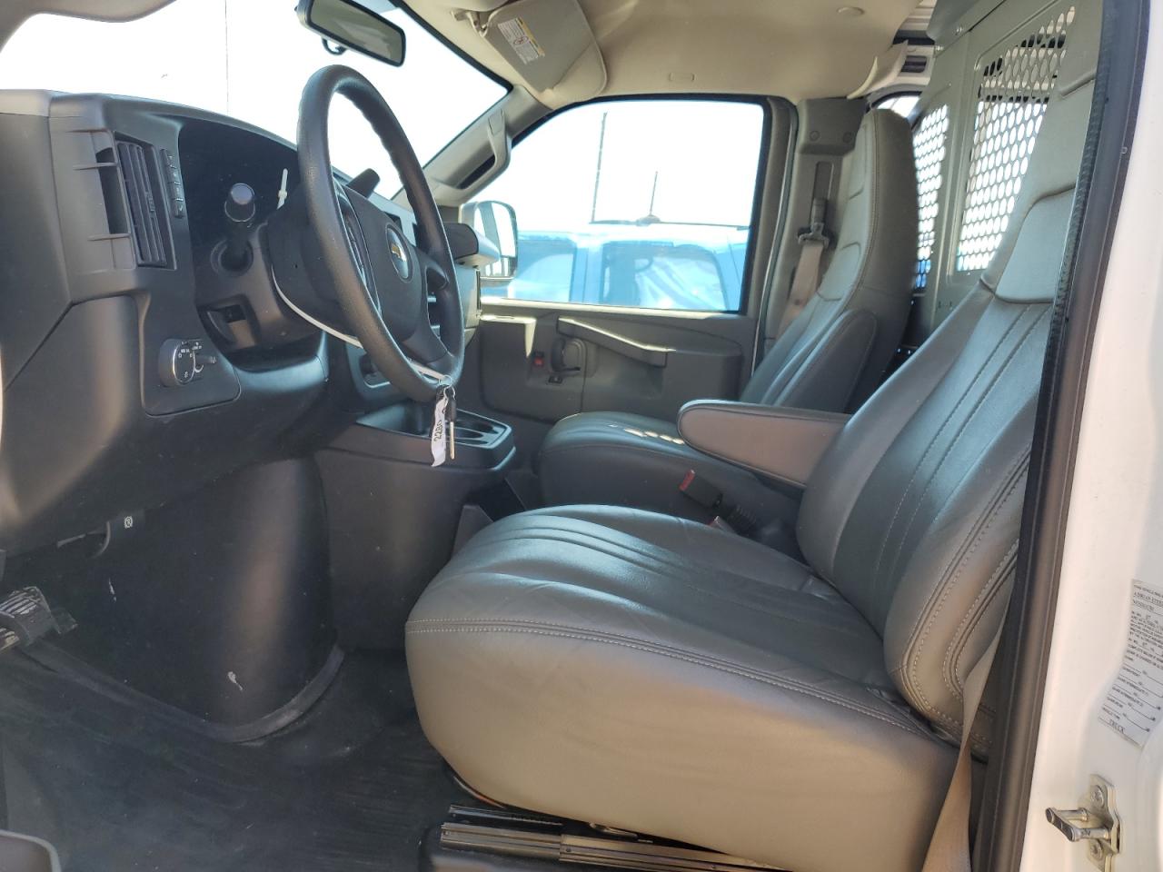 2022 Chevrolet Express G2500 VIN: 1GCWGAFP7N1242964 Lot: 57716614