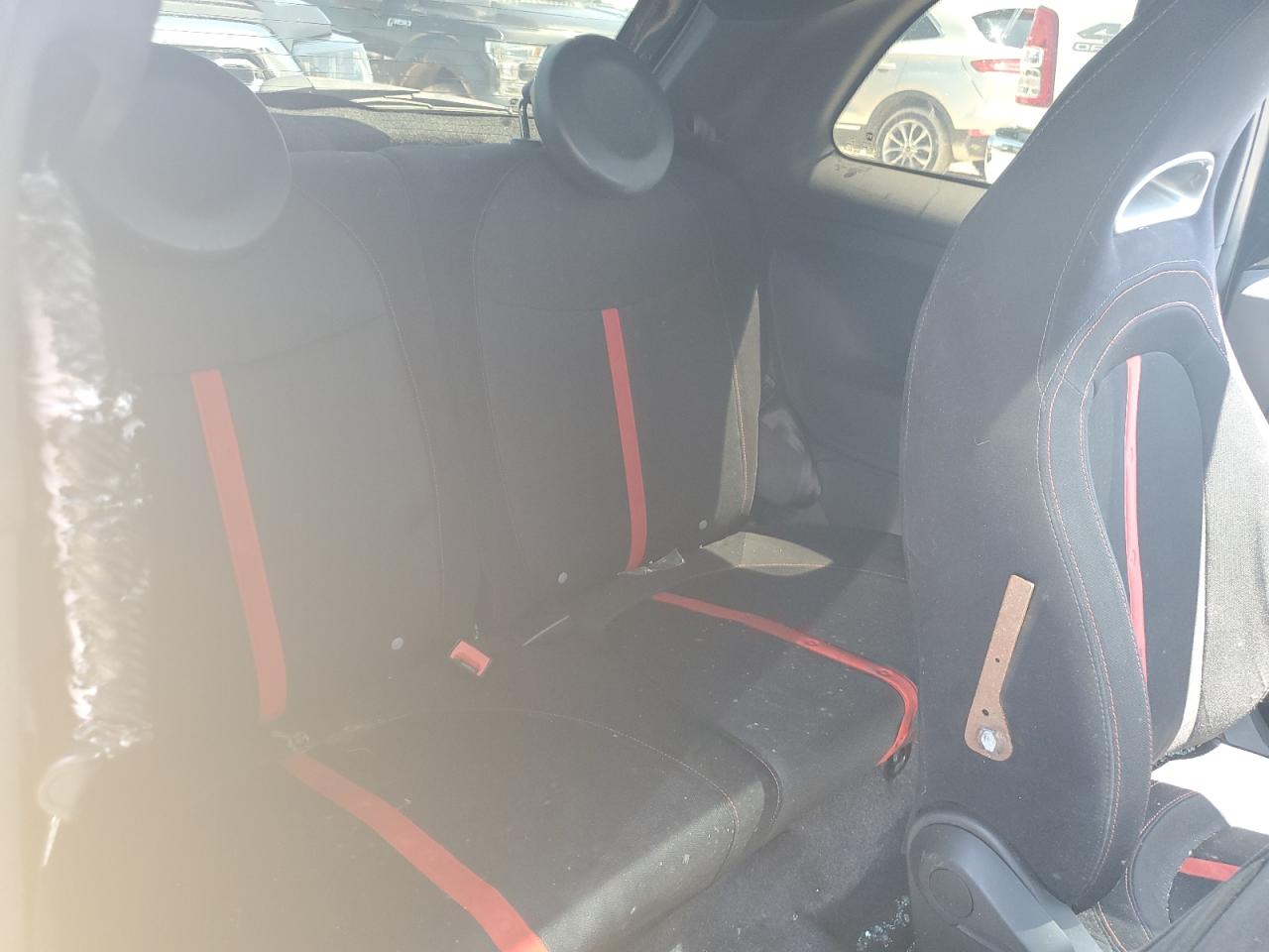 2015 Fiat 500 Abarth VIN: 3C3CFFFH9FT586158 Lot: 57348454