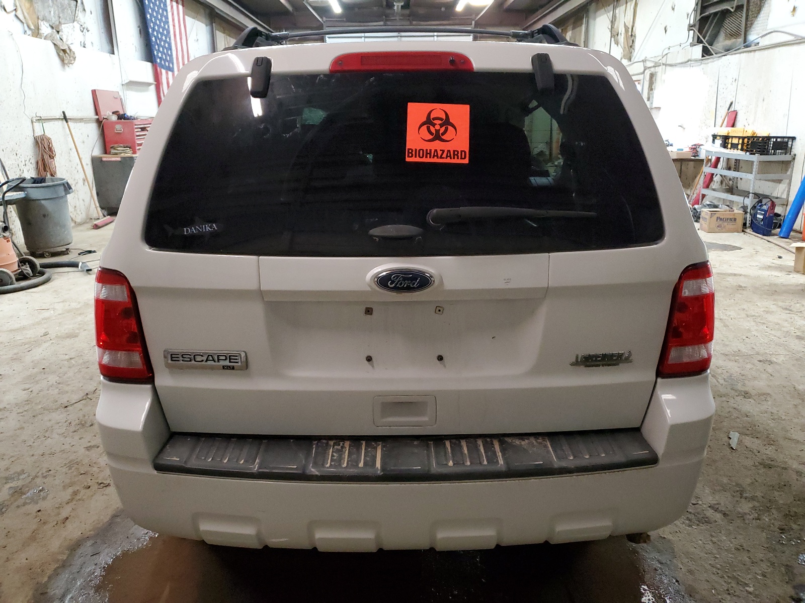 1FMCU9D79BKC39255 2011 Ford Escape Xlt