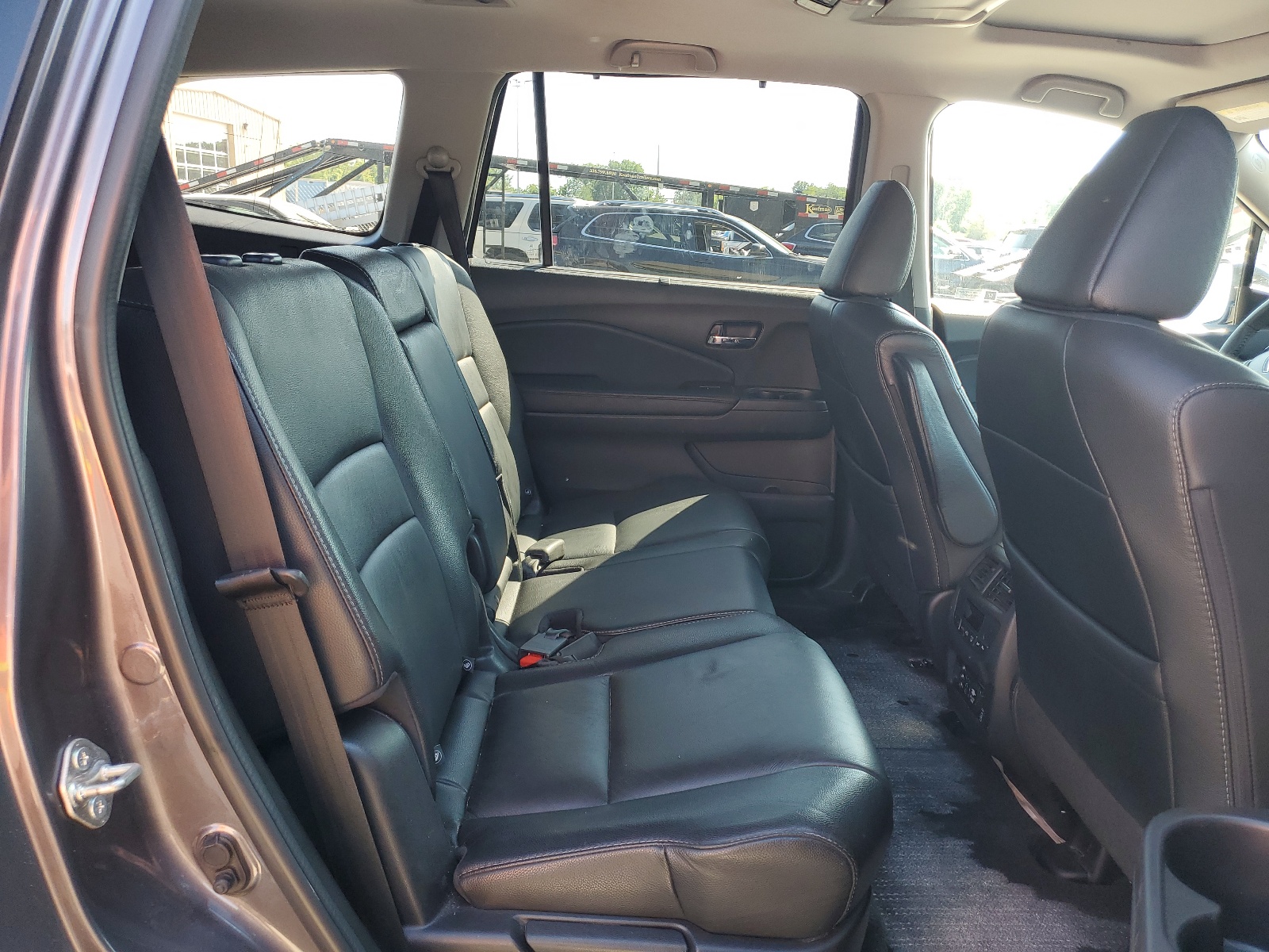 5FNYF6H93HB084643 2017 Honda Pilot Touring