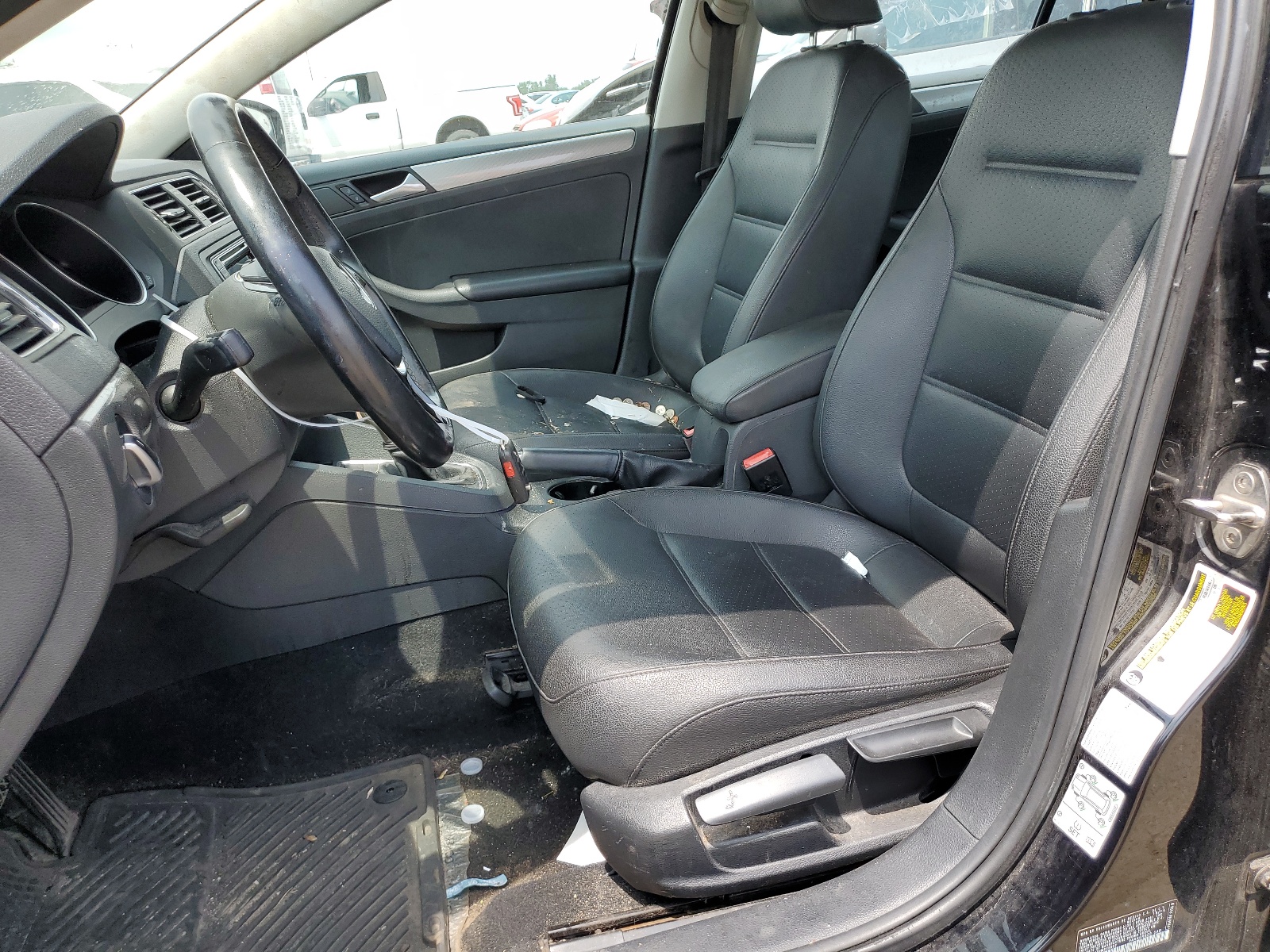 3VWDB7AJ7HM265807 2017 Volkswagen Jetta Se