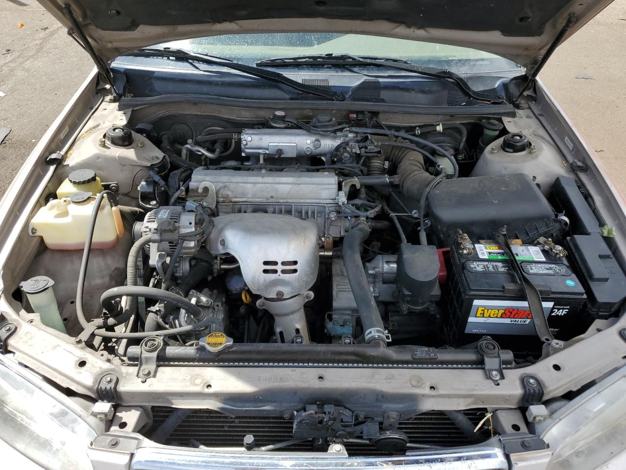 2000 Toyota Camry Ce VIN: 4T1BG22K0YU989495 Lot: 59718094