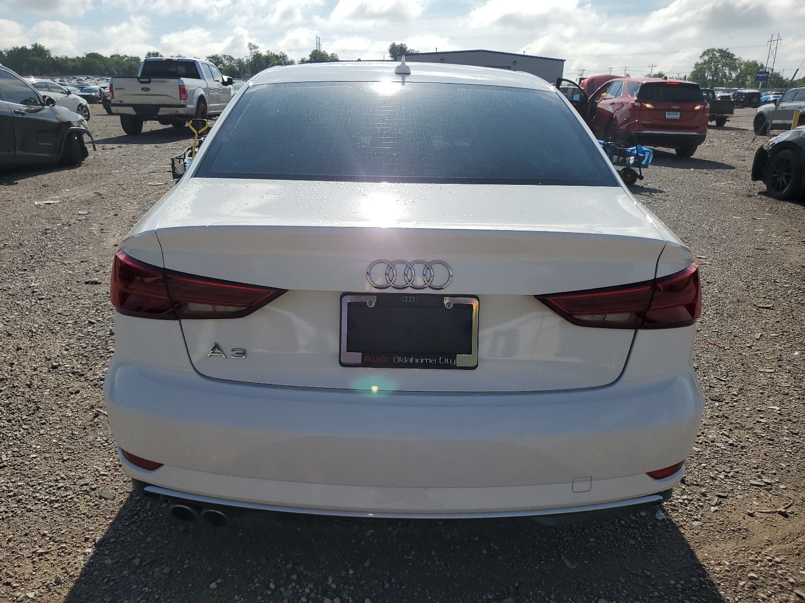 WAUAUGFF4J1033587 2018 Audi A3 Premium