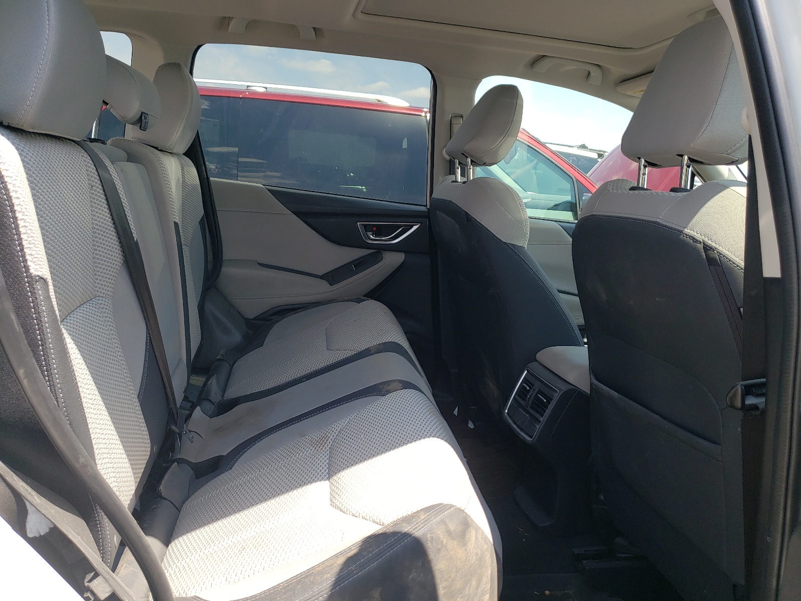 JF2SKAEC9KH558110 2019 Subaru Forester Premium