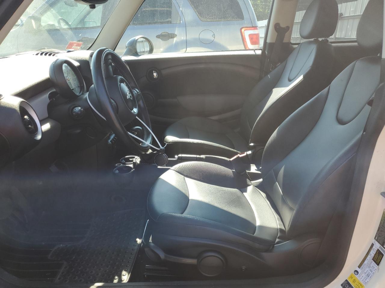 2011 Mini Cooper VIN: WMWSU3C53BT253348 Lot: 58651094