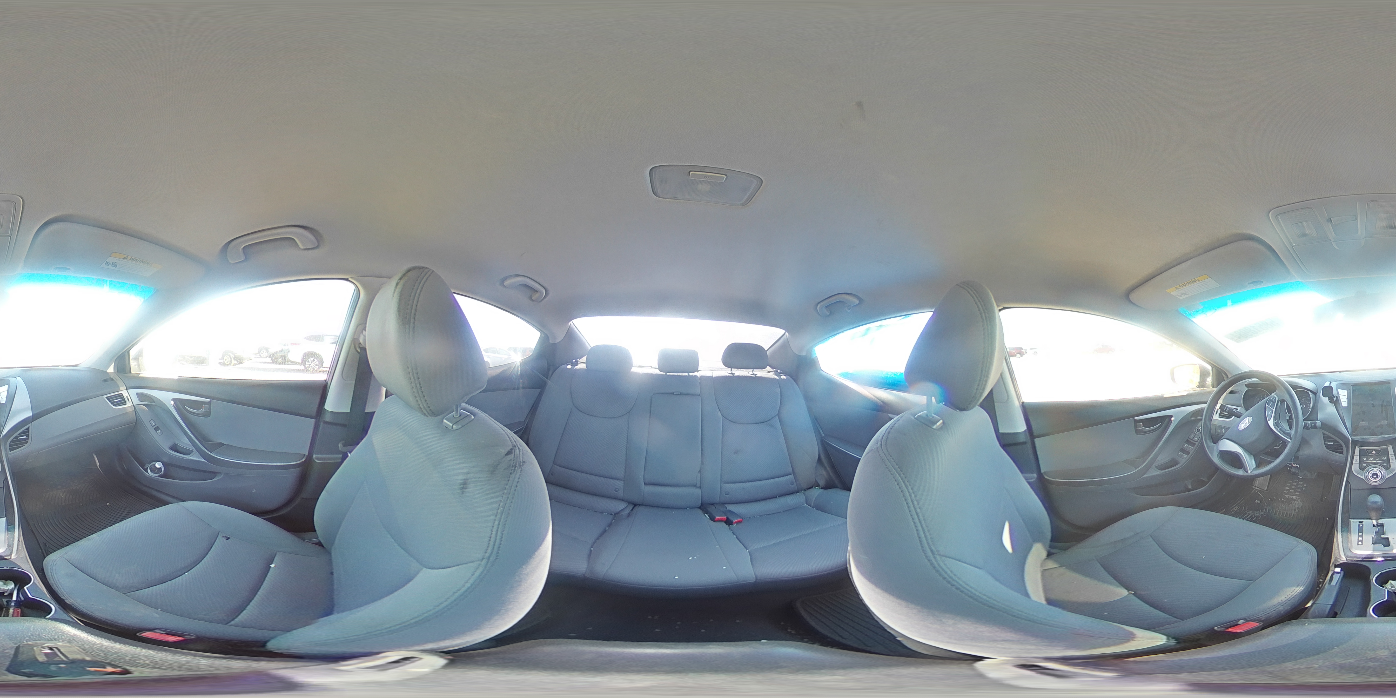 2013 Hyundai Elantra - Image 12
