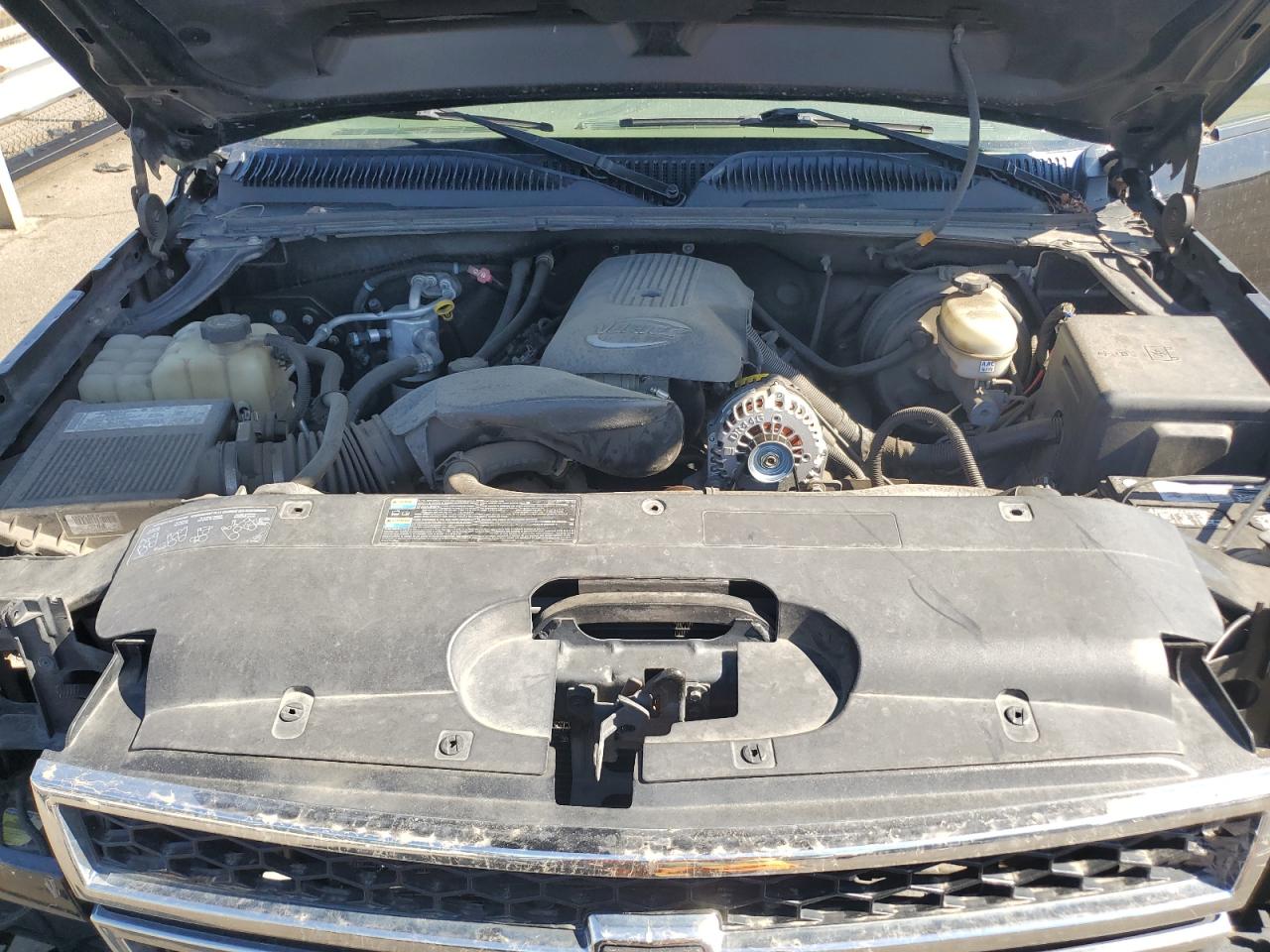 2006 Chevrolet Silverado - Image 11