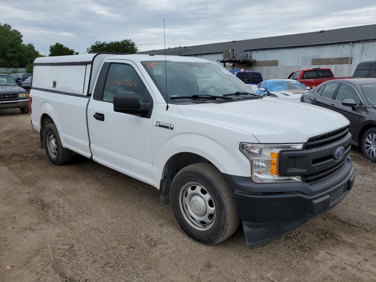 1FTMF1CBXJKF23261 2018 Ford F150