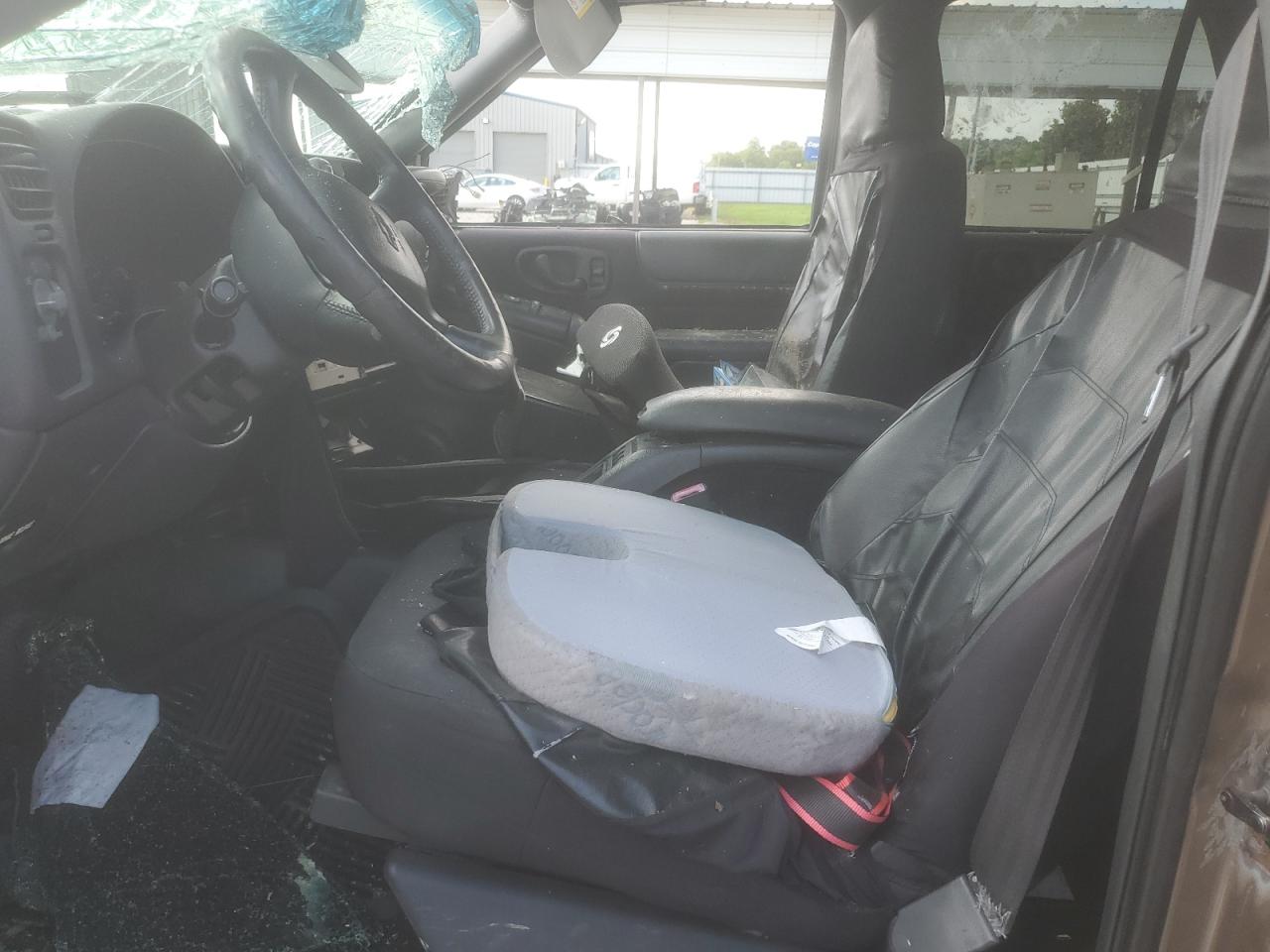 2003 Chevrolet Blazer VIN: 1GNCS13X83K108663 Lot: 59986004