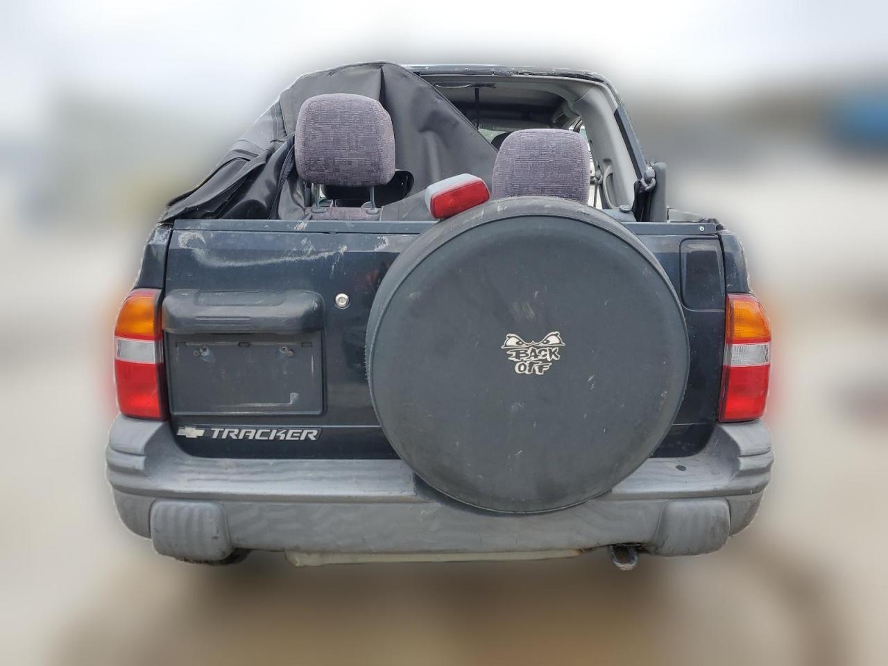 2001 Chevrolet Tracker VIN: 2CNBE18CX16932158 Lot: 47114504