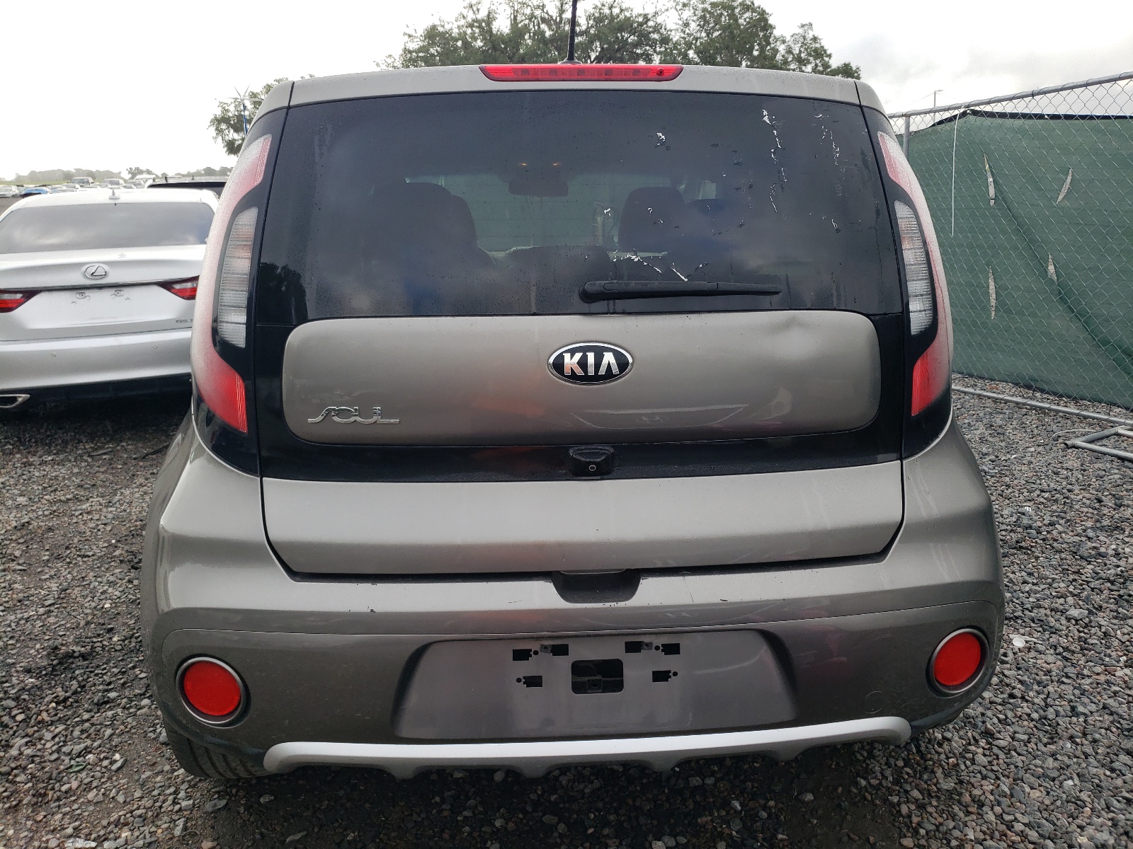 KNDJP3A58J7611091 2018 Kia Soul +