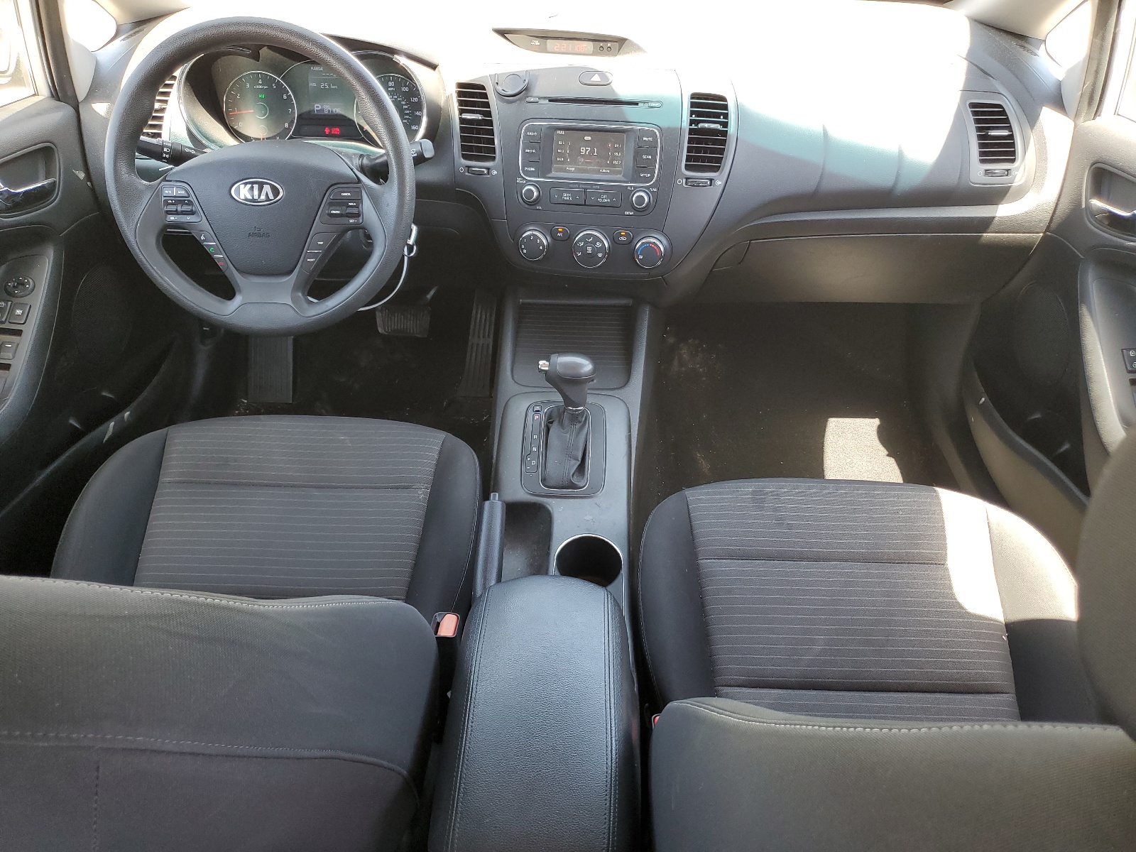 KNAFX4A6XG5596390 2016 Kia Forte Lx