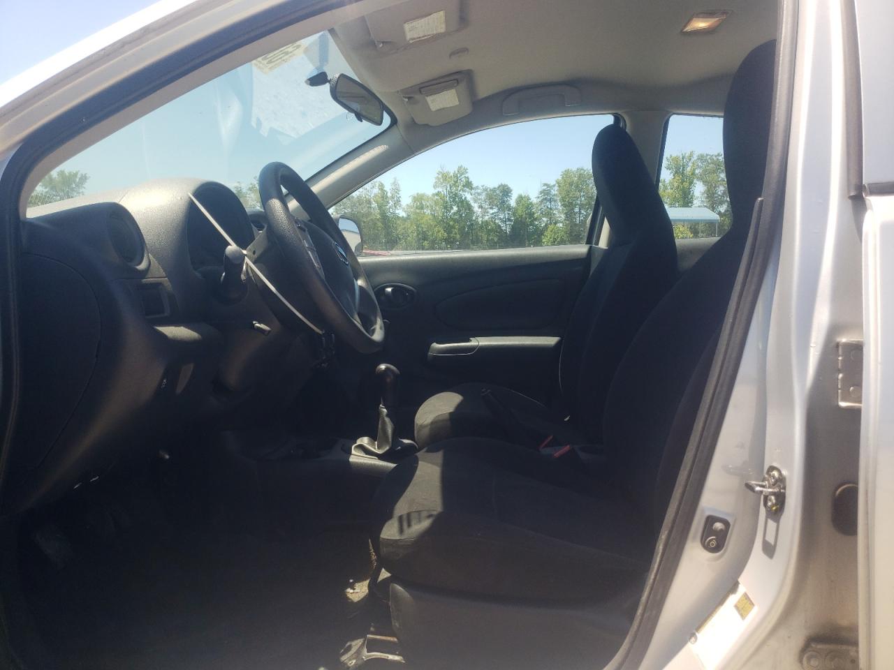 2015 Nissan Versa S VIN: 3N1CN7AP4FL825640 Lot: 60262014