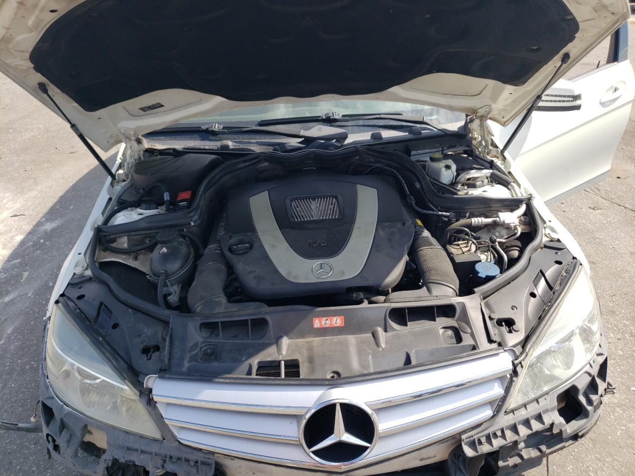 2010 Mercedes-Benz C 300 VIN: WDDGF5EB1AR114838 Lot: 57141064
