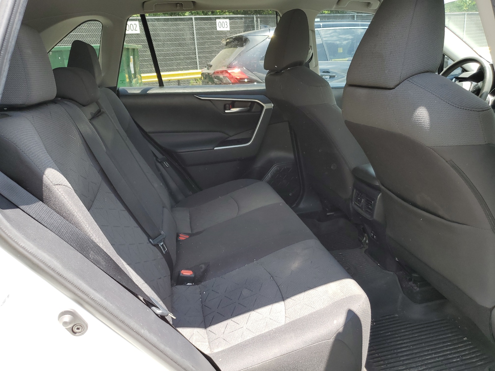 2T3P1RFV2MC148284 2021 Toyota Rav4 Xle